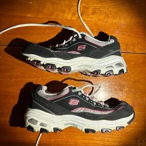 Skechers Womens D Lites Life Saver 11860EW Black Casual Shoes Sneakers Size 6.5